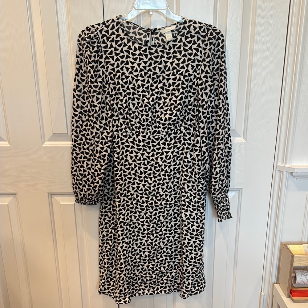 H&M Mama Large black and cream Long Sleeve Dress